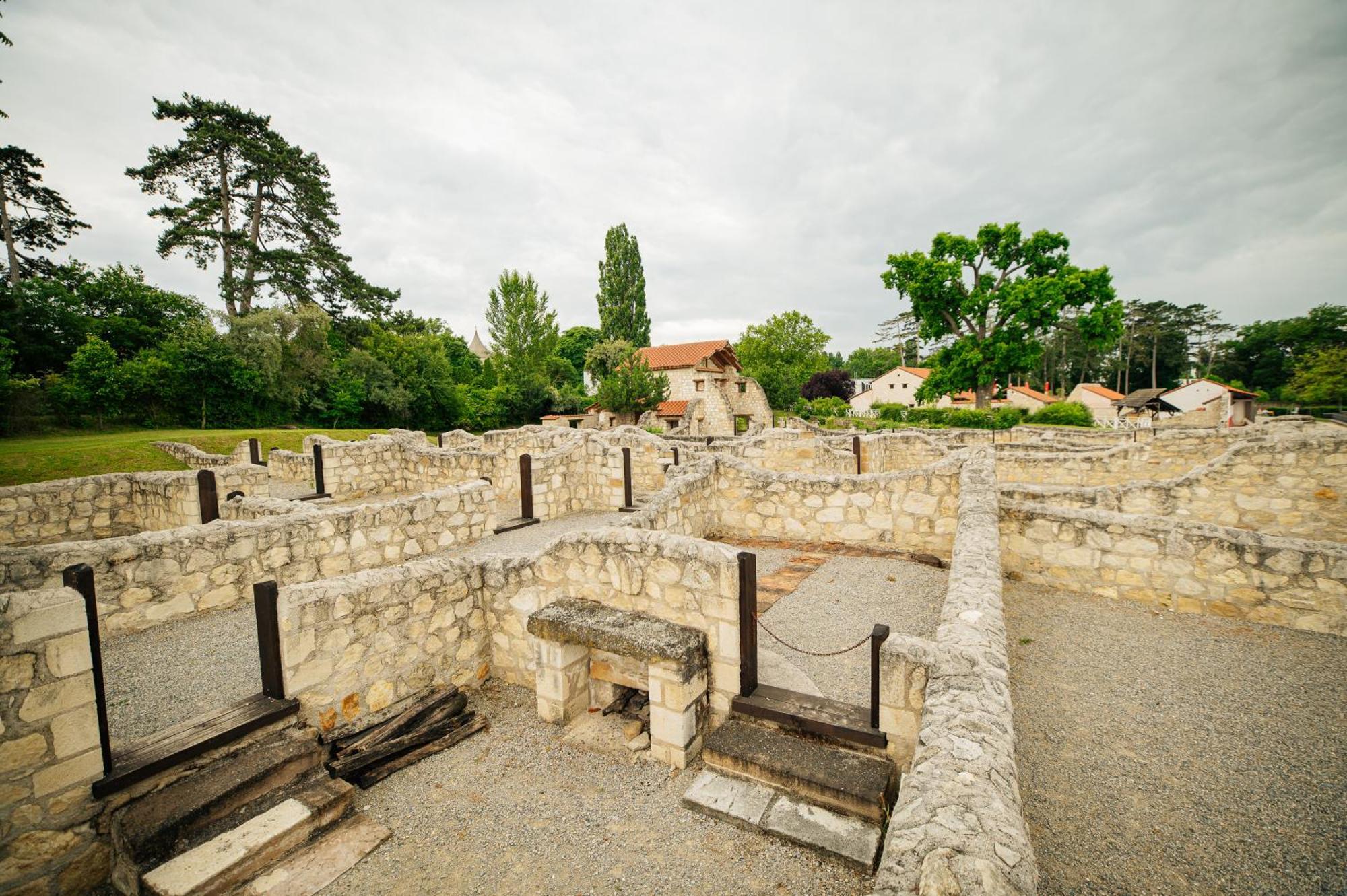 Hotel Marc Aurel Petronell Εξωτερικό φωτογραφία